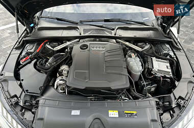 Универсал Audi A4 2022 в 