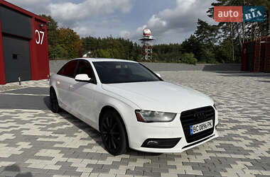 Седан Audi A4 2013 в 