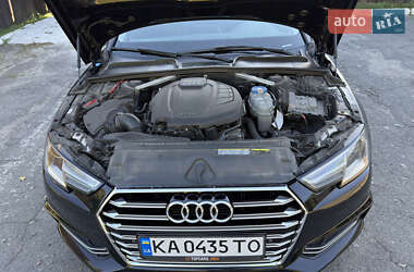 Седан Audi A4 2018 в 