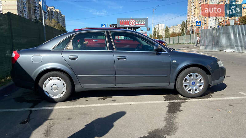 Седан Audi A4 2001 в Киеве