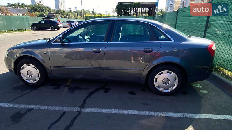 Седан Audi A4 2001 в Киеве