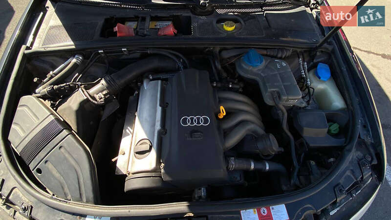 Седан Audi A4 2001 в Киеве