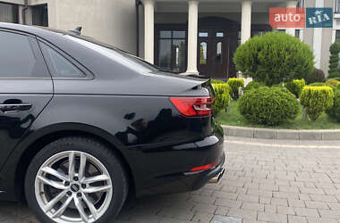 Седан Audi A4 2016 в 