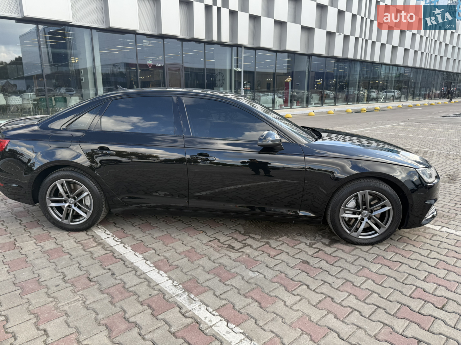 2016 Audi A4 - мініатюра 5