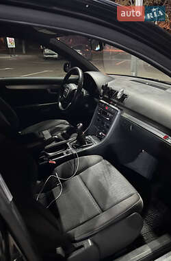 Седан Audi A4 2005 в 
