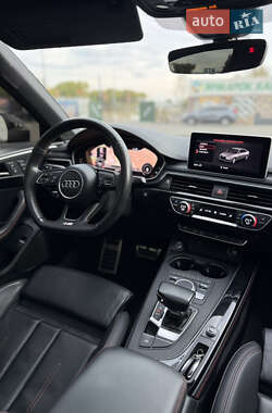 Седан Audi A4 2018 в 