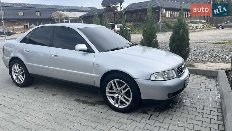 Седан Audi A4 1999 в Львове