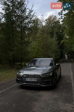 Седан Audi A4 2017 в 