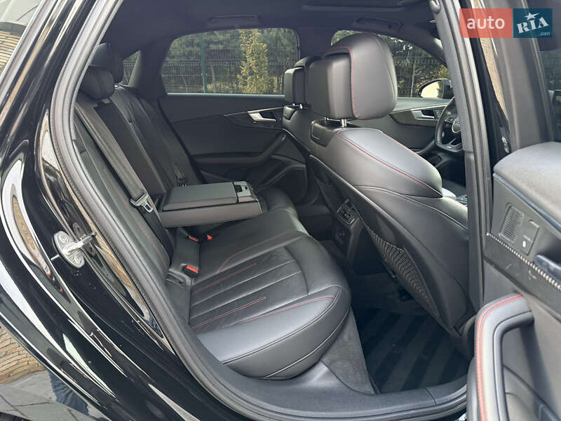 Седан Audi A4 2017 в Луцке