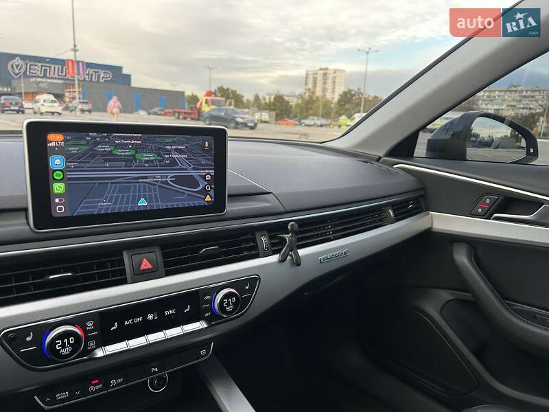 Седан Audi A4 2017 в Киеве