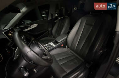 Седан Audi A4 2015 в 