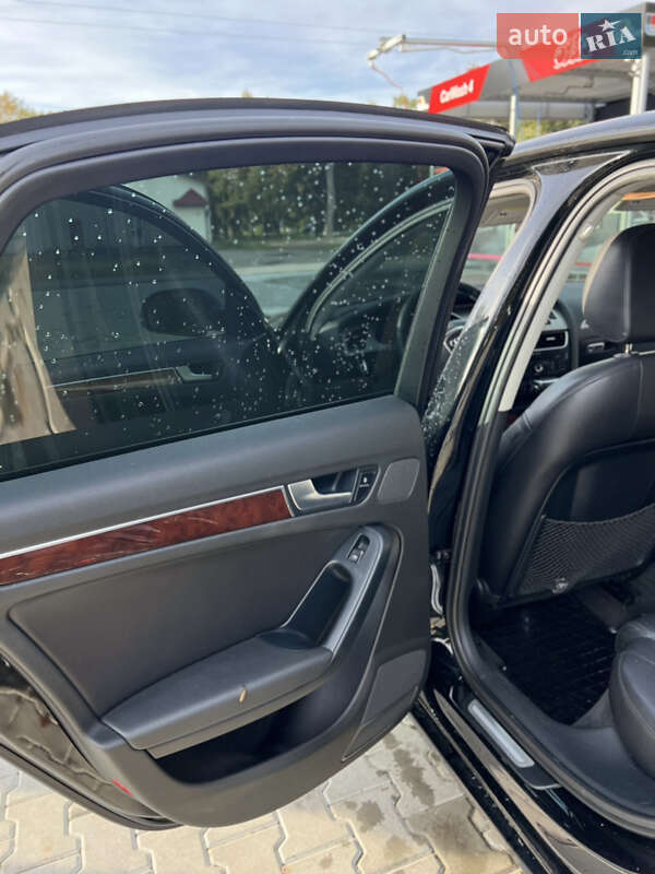 Седан Audi A4 2010 в Стрые