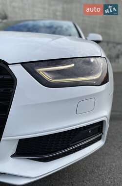Седан Audi A4 2014 в 