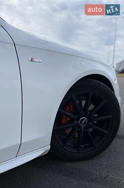 Седан Audi A4 2014 в 