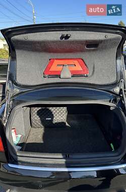 Седан Audi A4 2004 в 