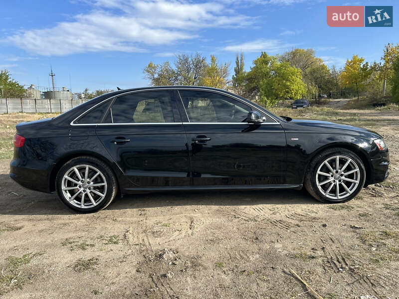 Седан Audi A4 2013 в Николаеве