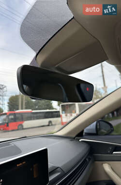 Седан Audi A4 2018 в 