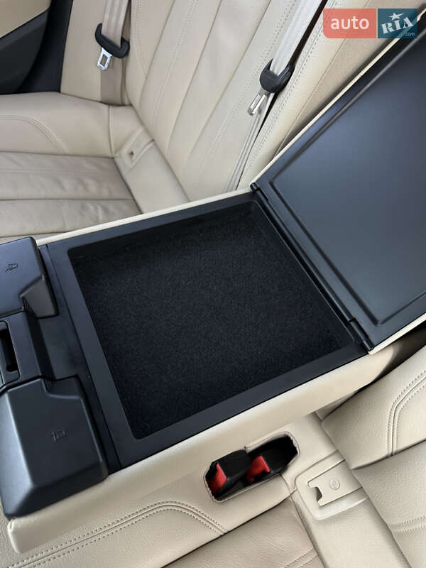 Седан Audi A4 2018 в Луцке