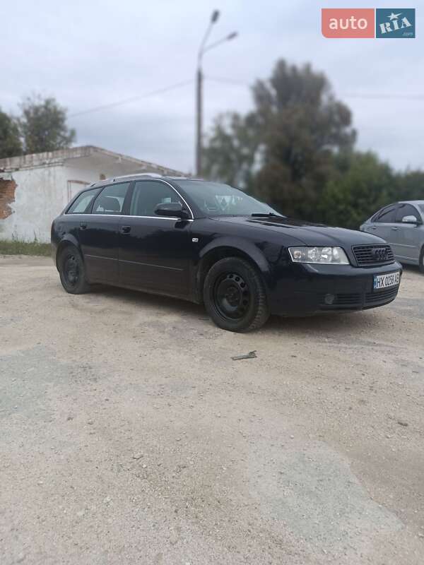 Универсал Audi A4 2002 в Городке