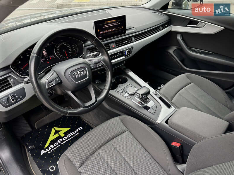 Универсал Audi A4 2017 в Киеве