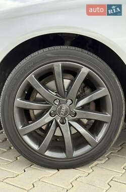 Седан Audi A4 2013 в 