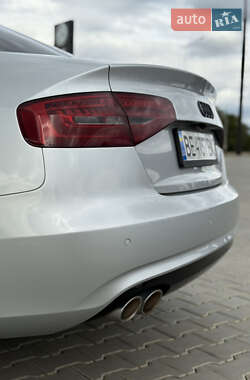 Седан Audi A4 2013 в 