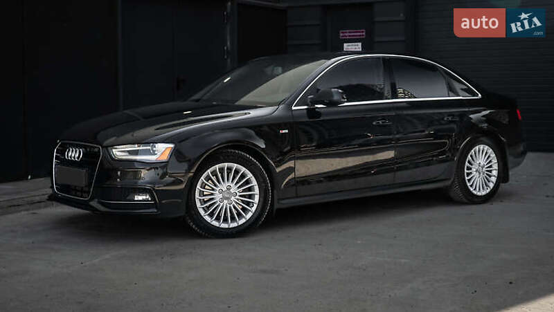 Седан Audi A4 2015 в Киеве