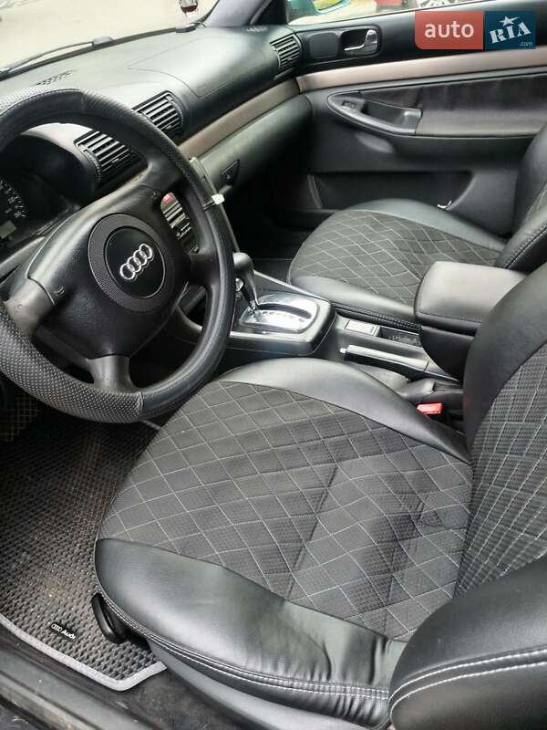 Седан Audi A4 1999 в Луцке