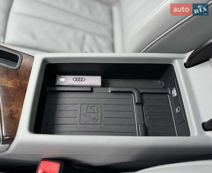 Седан Audi A4 2019 в Киеве