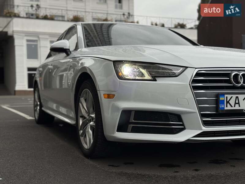 Седан Audi A4 2017 в Киеве