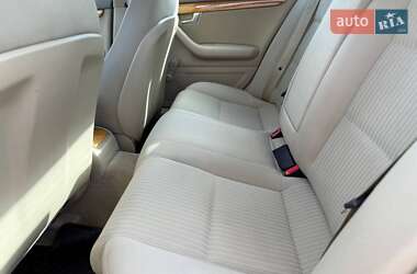 Седан Audi A4 2005 в 