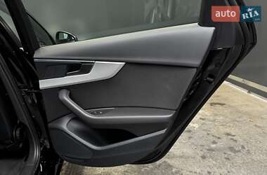 Седан Audi A4 2023 в 