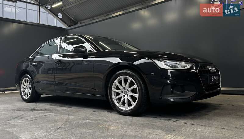 Седан Audi A4 2020 в Киеве