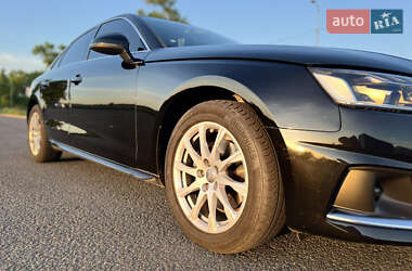 Седан Audi A4 2020 в Киеве