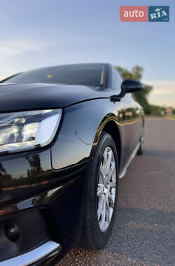 Седан Audi A4 2020 в Киеве