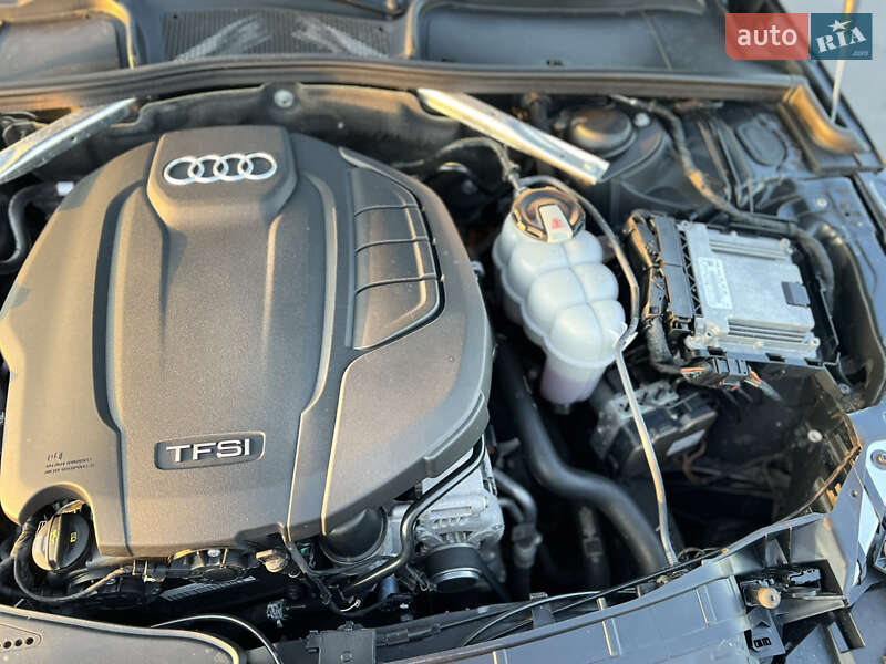 Седан Audi A4 2020 в Киеве