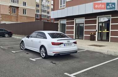 Седан Audi A4 2017 в 