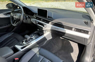 Седан Audi A4 2018 в 