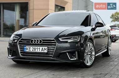 Седан Audi A4 2019 в Днепре
