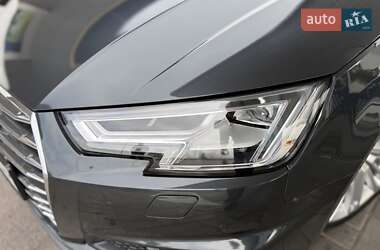 Седан Audi A4 2019 в 
