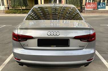 Седан Audi A4 2016 в 