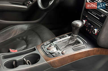 Седан Audi A4 2013 в 