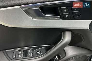 Седан Audi A4 2015 в 