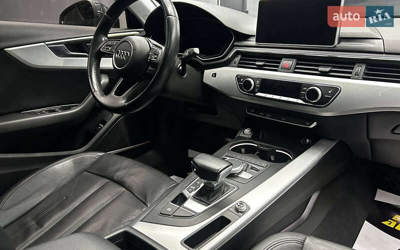 Седан Audi A4 2015 в Черновцах