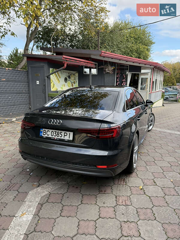 Седан Audi A4 2018 в Львове