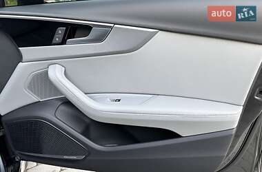 Седан Audi A4 2024 в Львове