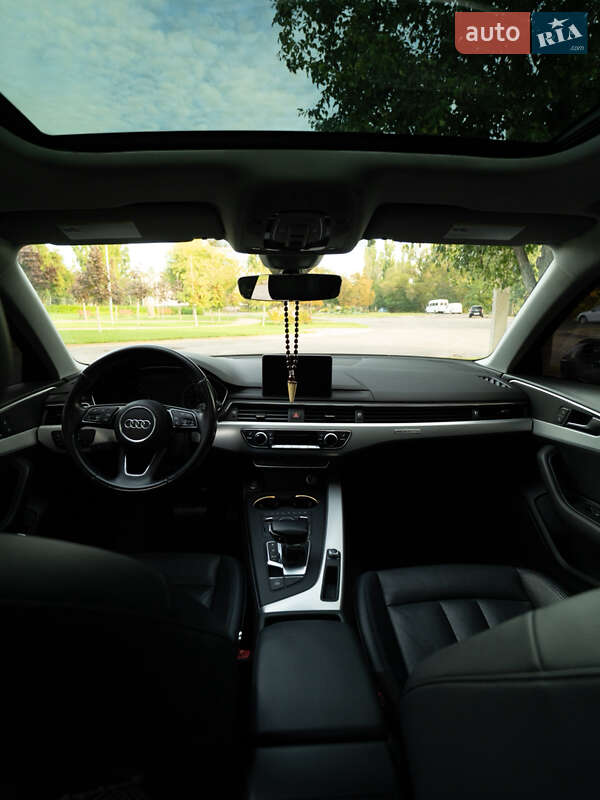 Седан Audi A4 2016 в Полтаве
