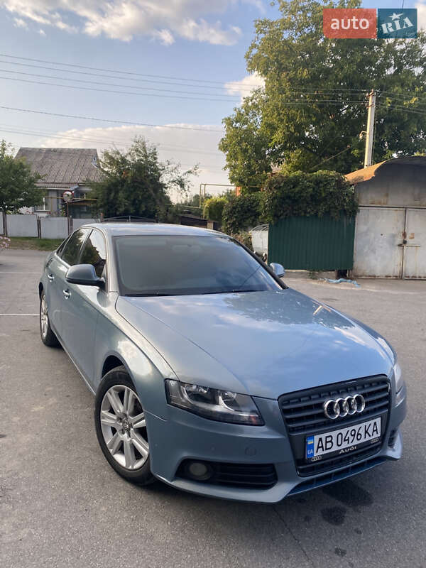 Седан Audi A4 2008 в 