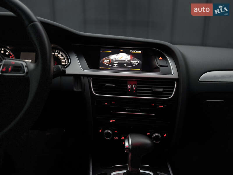 Седан Audi A4 2014 в Луцке