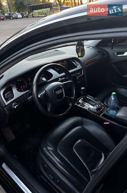 Седан Audi A4 2009 в 